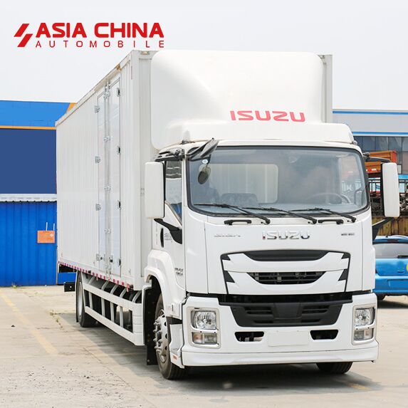 Isuzu FTR Van Cargo Truck F-Series 4x2 Box Truck