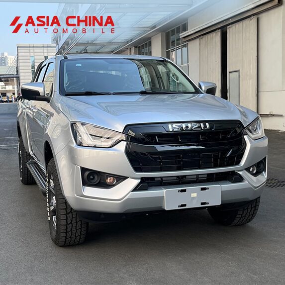 Isuzu T30 Pickup With Double Cabin