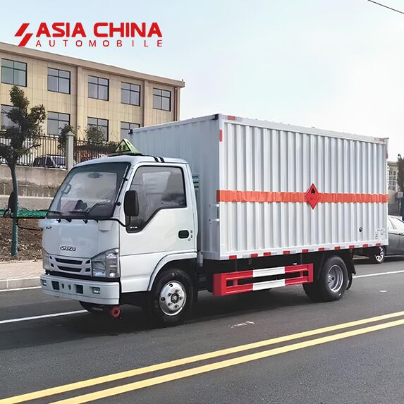 Isuzu Flammable Gas Box Transport Truck